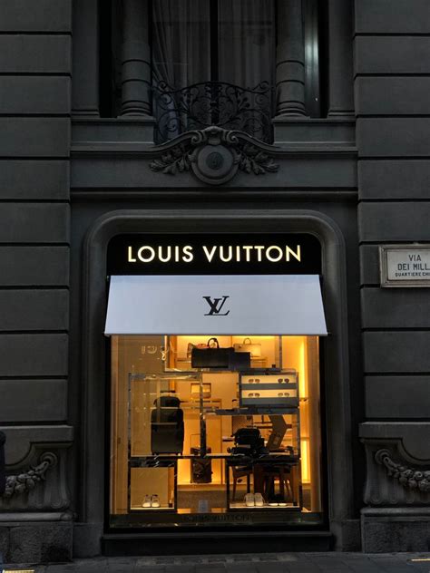 negozio louis vuitton napoli orari|louis vuitton store napoli.